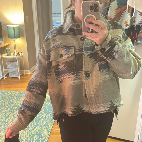 Grey/Blue Western / Aztec Shacket - Picture 4 of 4